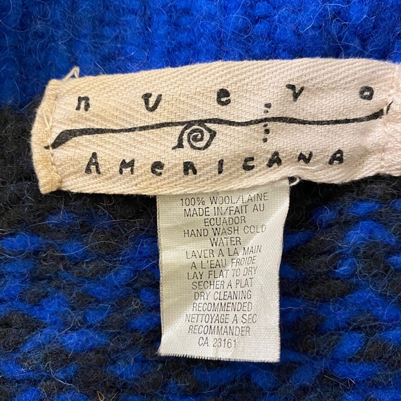 Women’s Cardigan - Picture 3 of 3